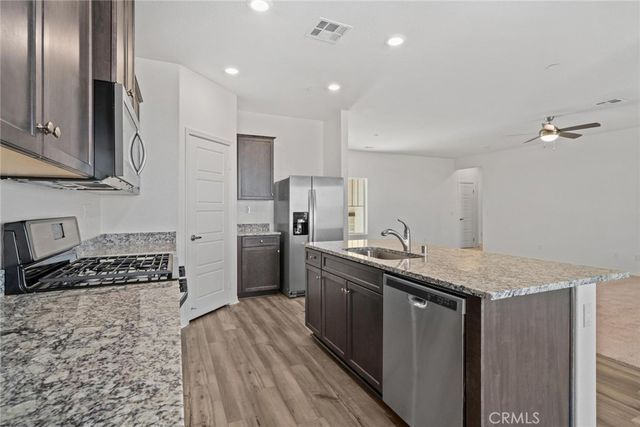 11184 Mesa Linda Street, Victorville, CA 92392