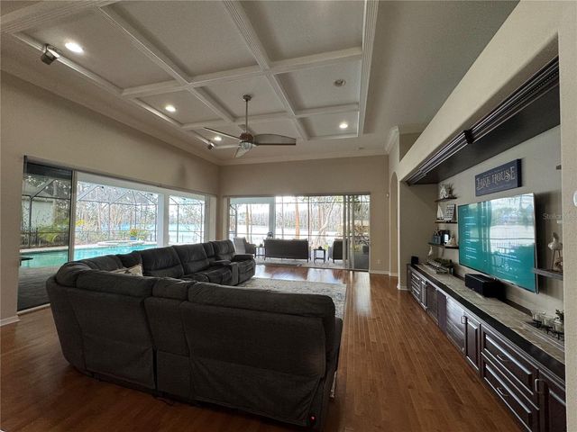 21001 LAKE VIENNA DRIVE, Land O Lakes, FL 34638