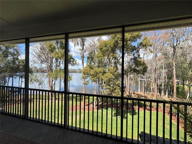 21001 LAKE VIENNA DRIVE, Land O Lakes, FL 34638