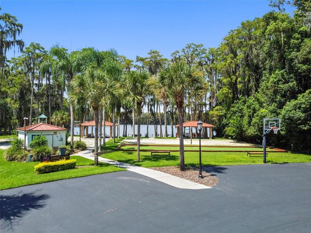 21001 LAKE VIENNA DRIVE, Land O Lakes, FL 34638