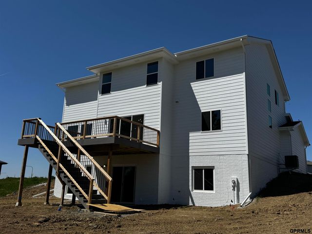 12613 Cooper Street, Papillion, NE 68138