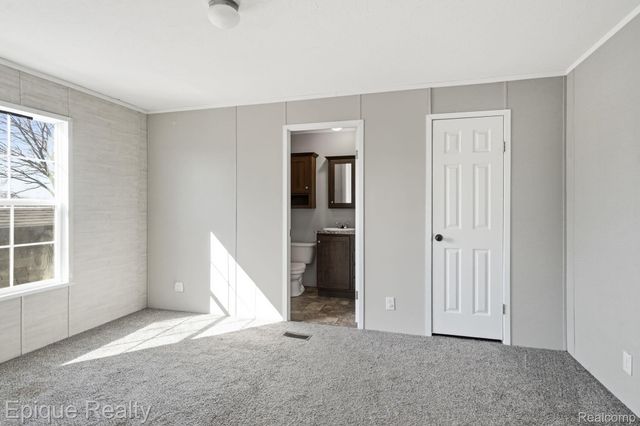 11 Legrand Street, Howell, MI 48843