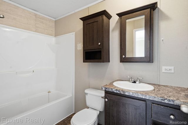 11 Legrand Street, Howell, MI 48843