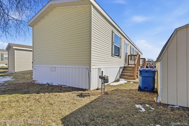11 Legrand Street, Howell, MI 48843