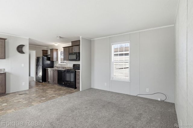 11 Legrand Street, Howell, MI 48843