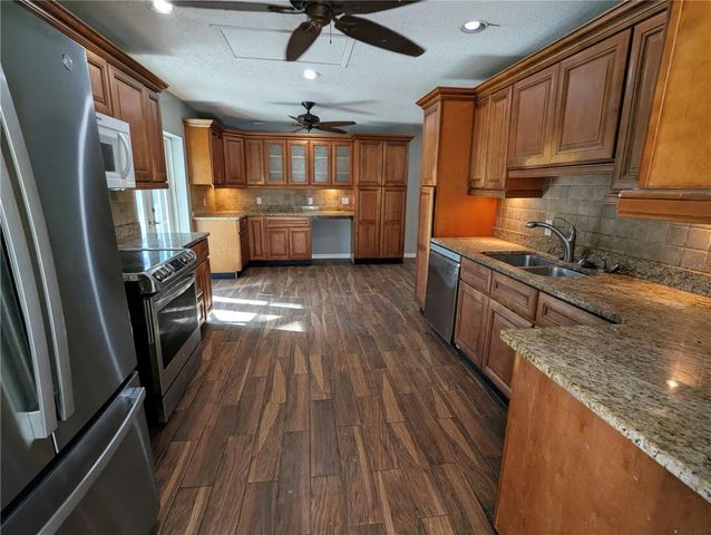 1710 ROBBINS ROAD, Nokomis, FL 34275