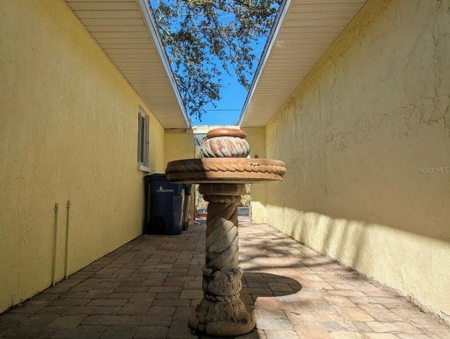 1710 ROBBINS ROAD, Nokomis, FL 34275