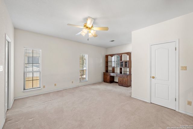 526 Oakland Hills, Kerrville, TX 78028