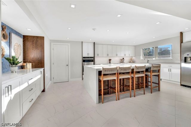 3410 Gulf Shore BLVD N 701, Naples, FL 34103