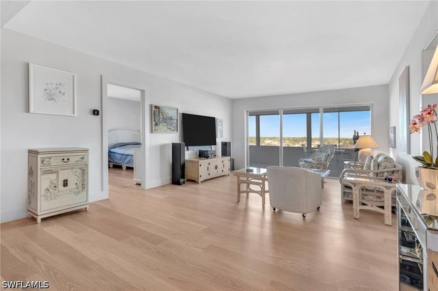 3410 Gulf Shore BLVD N 701, Naples, FL 34103