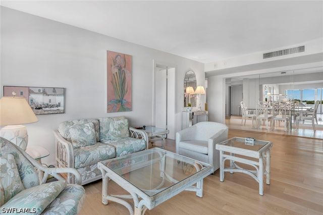 3410 Gulf Shore BLVD N 701, Naples, FL 34103