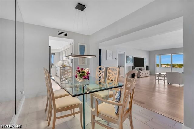 3410 Gulf Shore BLVD N 701, Naples, FL 34103