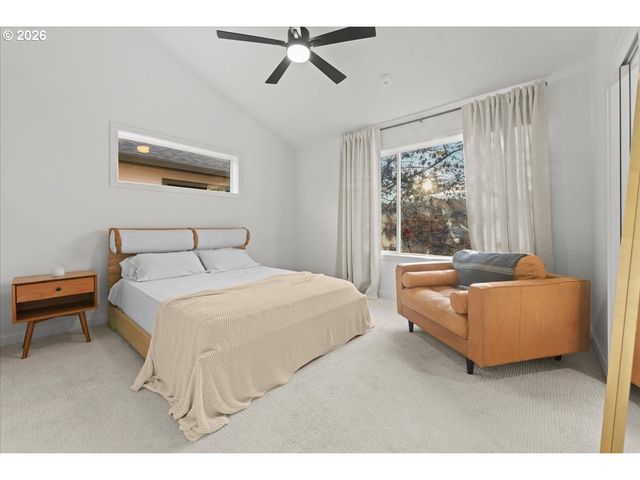 601 Se SPOKANE St, Portland, OR 97202