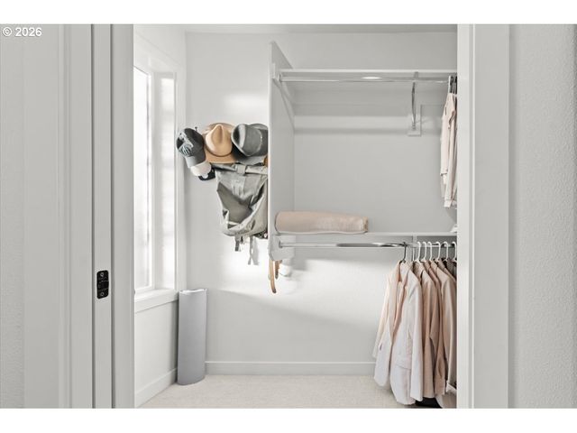 601 Se SPOKANE St, Portland, OR 97202