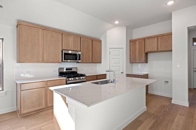 206 Melrose ST, Hutto, TX 78634