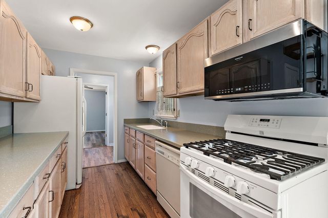 739 Eagle Creek Road, Valparaiso, IN 46385