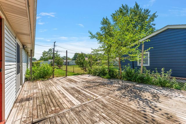 739 Eagle Creek Road, Valparaiso, IN 46385