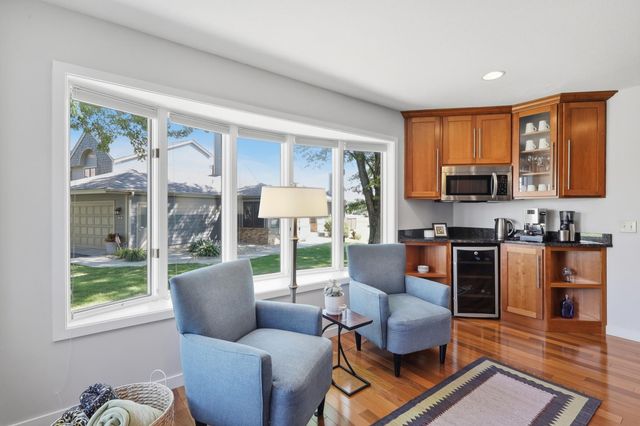 18121 Judicial Way S, Lakeville, MN 55044