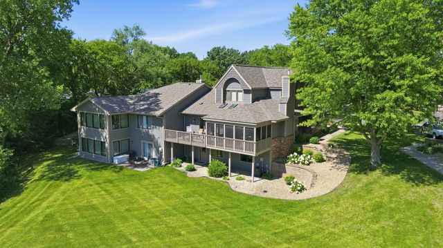 18121 Judicial Way S, Lakeville, MN 55044