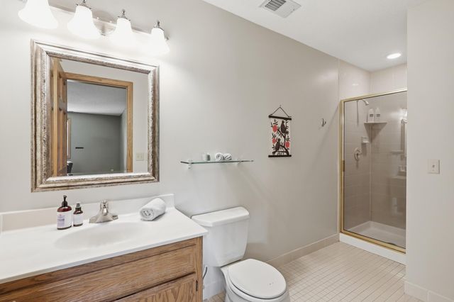 18121 Judicial Way S, Lakeville, MN 55044