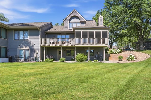 18121 Judicial Way S, Lakeville, MN 55044