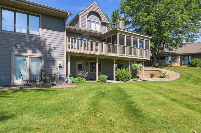 18121 Judicial Way S, Lakeville, MN 55044