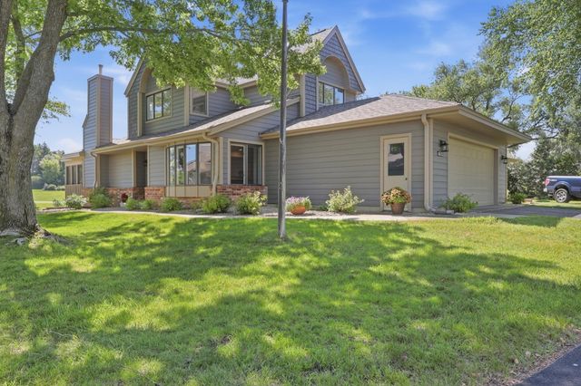 18121 Judicial Way S, Lakeville, MN 55044