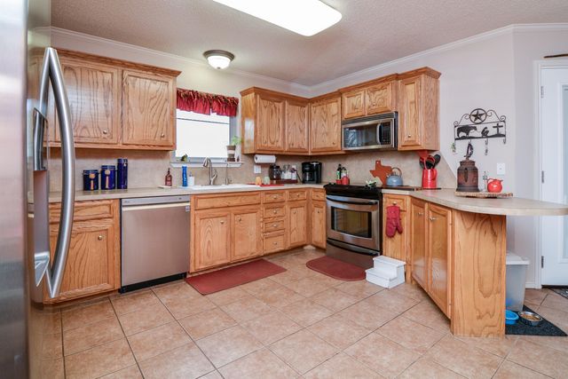 810 11th Street, Wolfforth, TX 79382