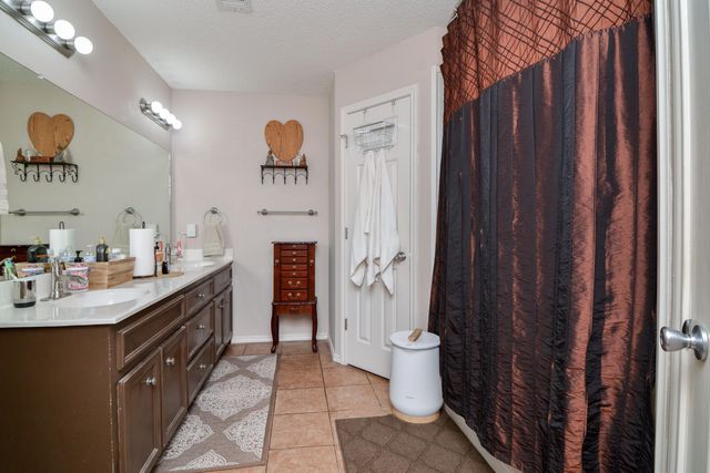 810 11th Street, Wolfforth, TX 79382