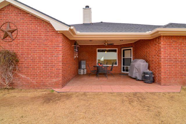 810 11th Street, Wolfforth, TX 79382
