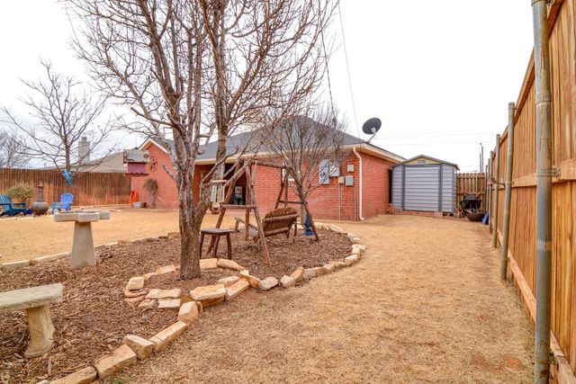 810 11th Street, Wolfforth, TX 79382