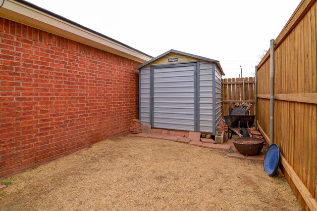 810 11th Street, Wolfforth, TX 79382