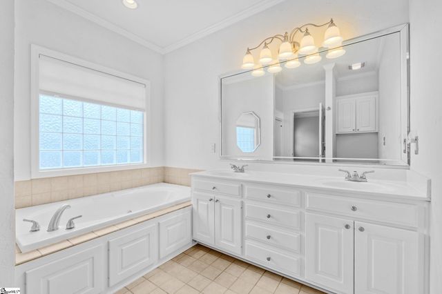 126 Brinkley Place, Spartanburg, SC 29301