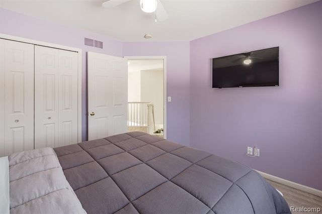 4930 Fox Chase Drive, White Lake, MI 48383