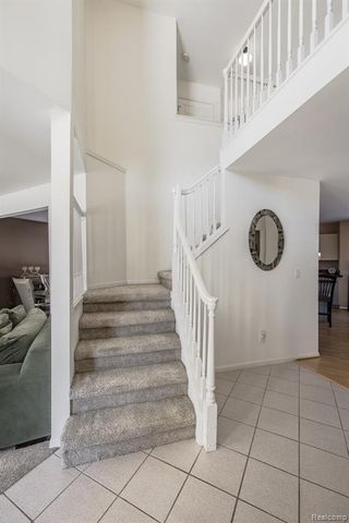 4930 Fox Chase Drive, White Lake, MI 48383