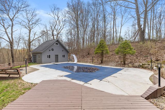 7721 Sun Quest Ridge Drive, Ada, MI 49301