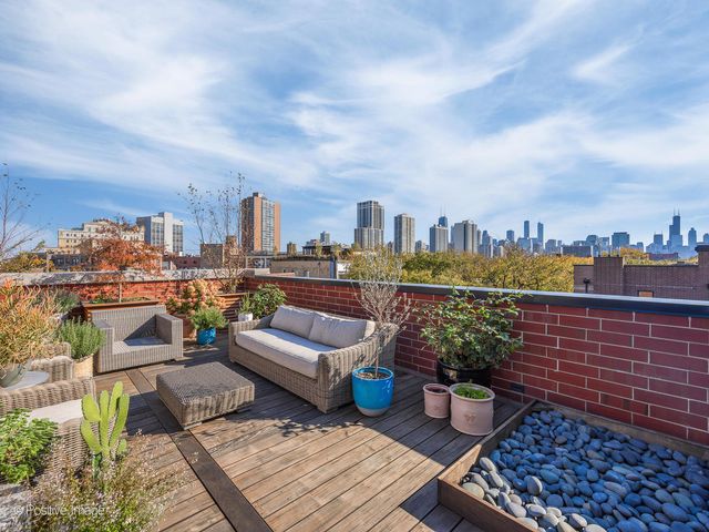1942 N Sedgwick Street PH, Chicago, IL 60614