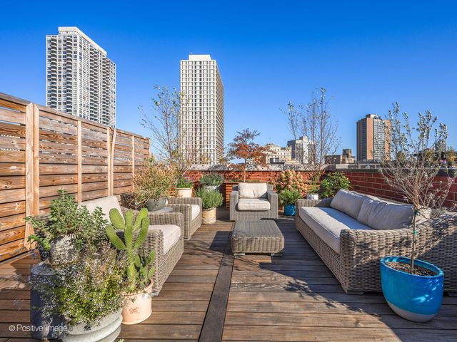 1942 N Sedgwick Street PH, Chicago, IL 60614