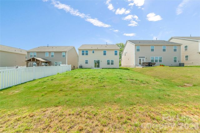 9517 Harvard Oak Court, Charlotte, NC 28269