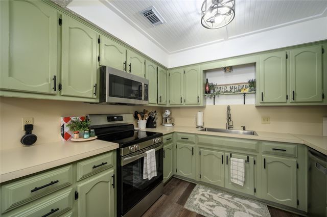 410 E Hazelwood Street, Princeton, TX 75407