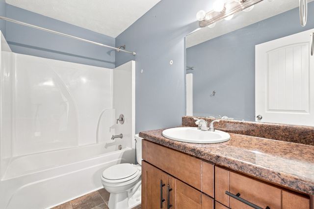 438 Princeton Dr, Lebanon, TN 37087