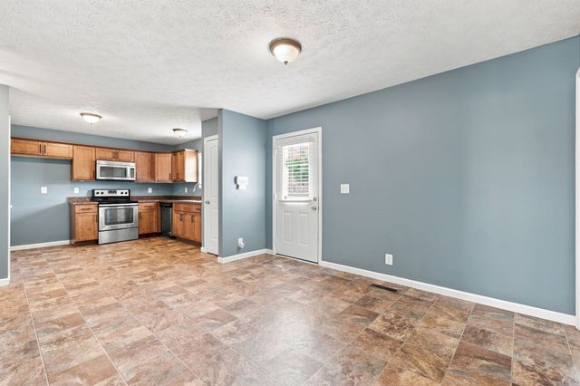 438 Princeton Dr, Lebanon, TN 37087