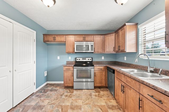 438 Princeton Dr, Lebanon, TN 37087