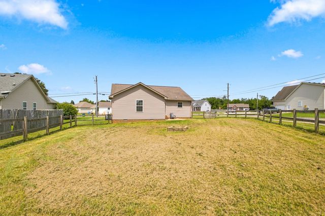 438 Princeton Dr, Lebanon, TN 37087