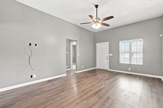 438 Princeton Dr, Lebanon, TN 37087