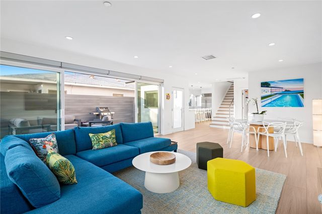 1576 E Ocean Boulevard, Newport Beach, CA 92661