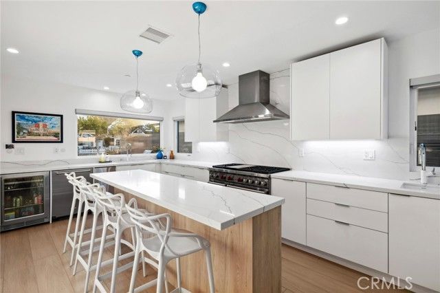 1576 E Ocean Boulevard, Newport Beach, CA 92661