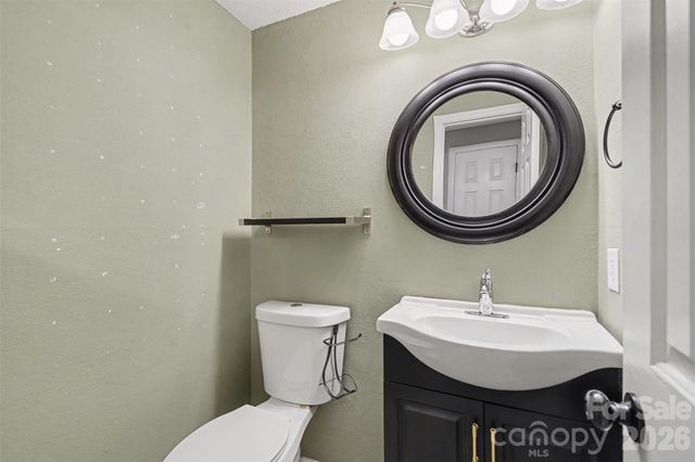 10724 Downpatrick Place, Charlotte, NC 28262