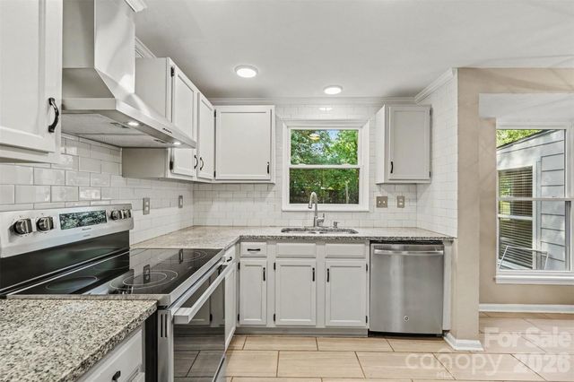 10724 Downpatrick Place, Charlotte, NC 28262