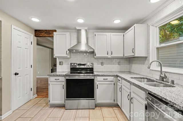 10724 Downpatrick Place, Charlotte, NC 28262